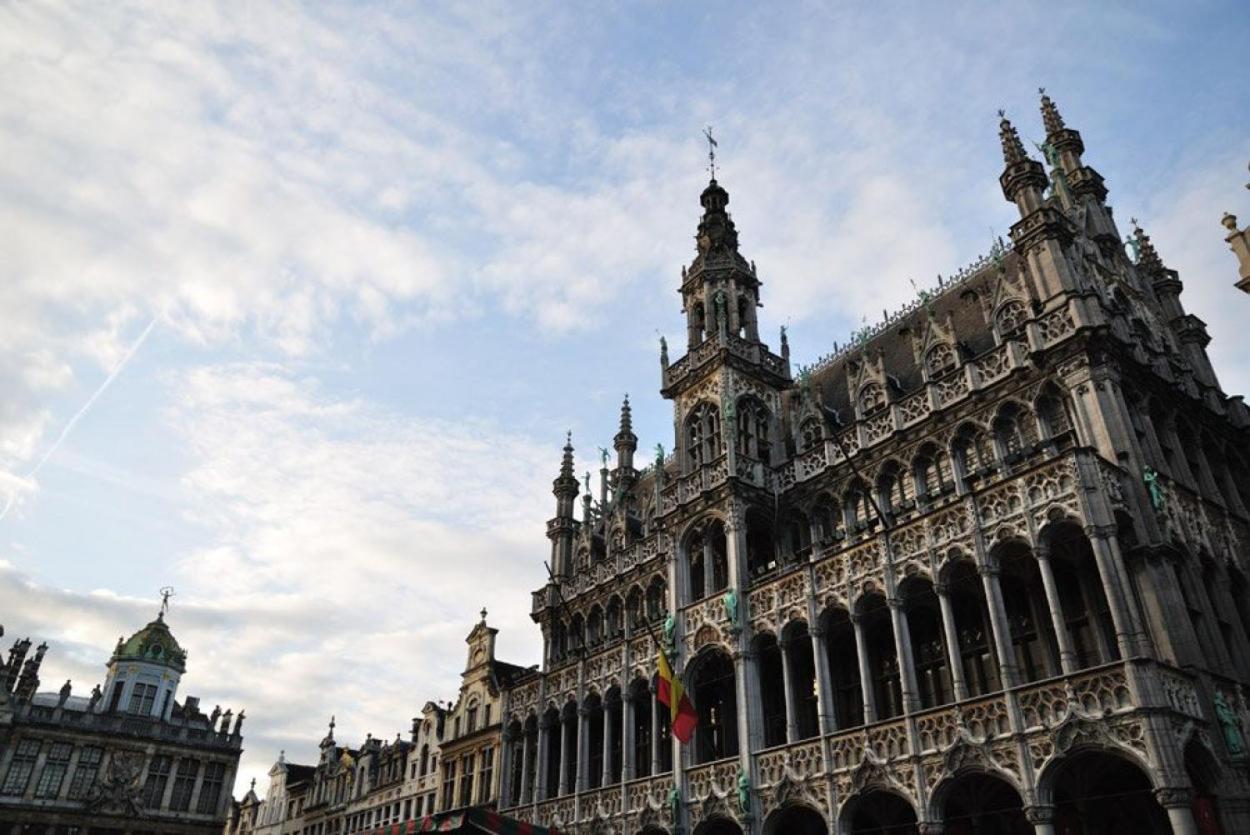 Cinquantenaire Appartement Bruselas Exterior foto