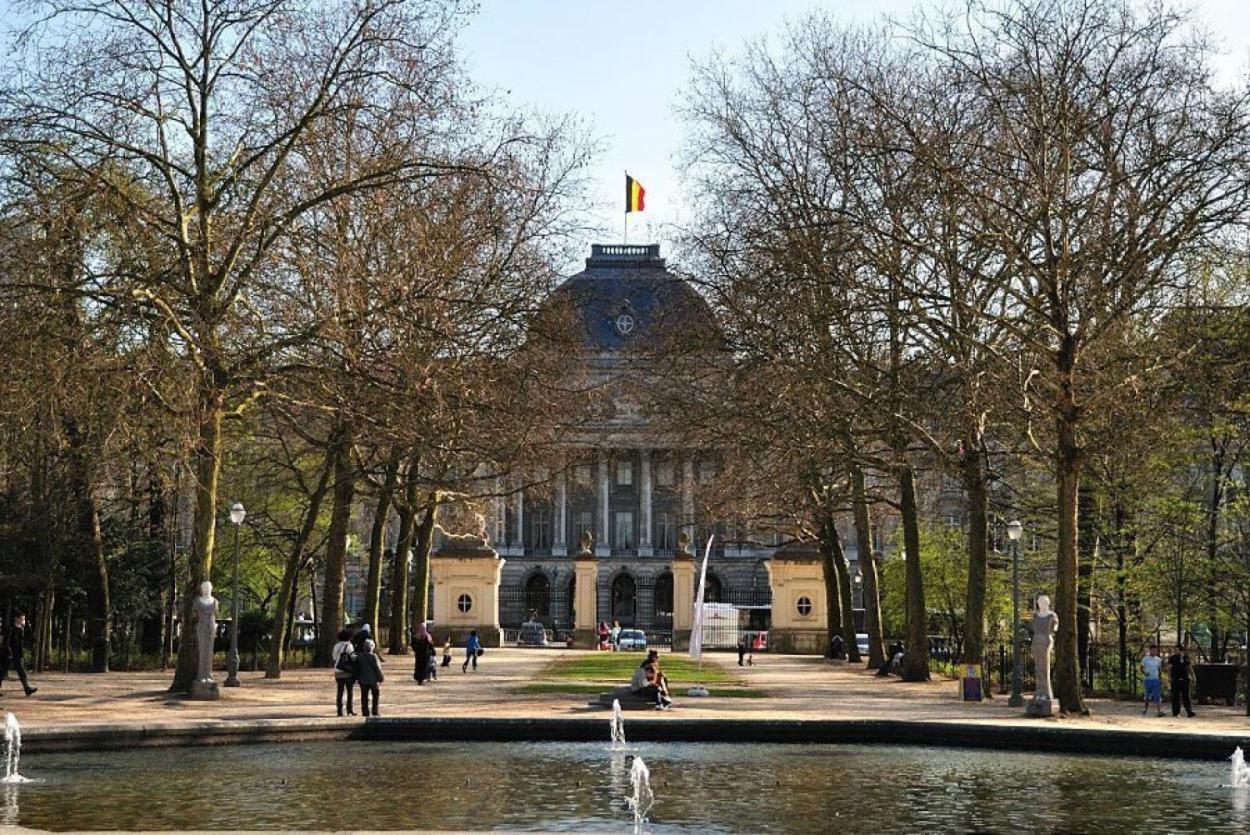 Cinquantenaire Appartement Bruselas Exterior foto